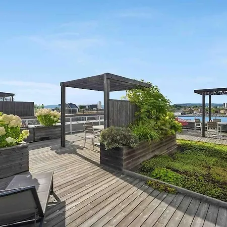 Luxury 3-bedroom Flat With Seaview In Appartement