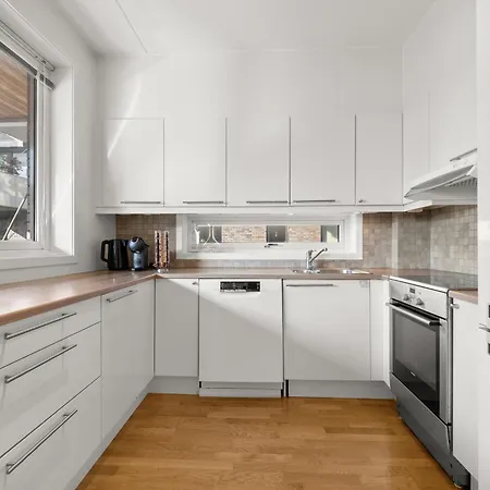 Luxury 3-bedroom Flat With Seaview In Oslo