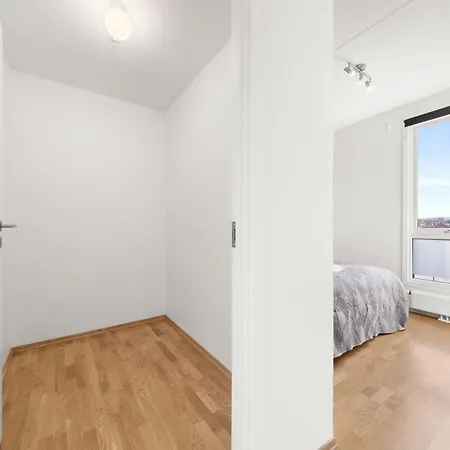 Luxury 3-bedroom Flat With Seaview In Appartement Oslo