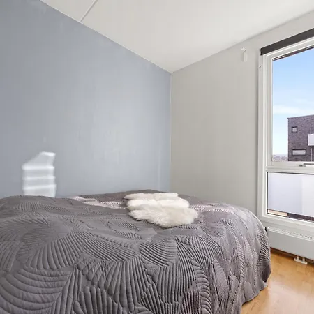 Apartmán Luxury 3-bedroom Flat With Seaview In *