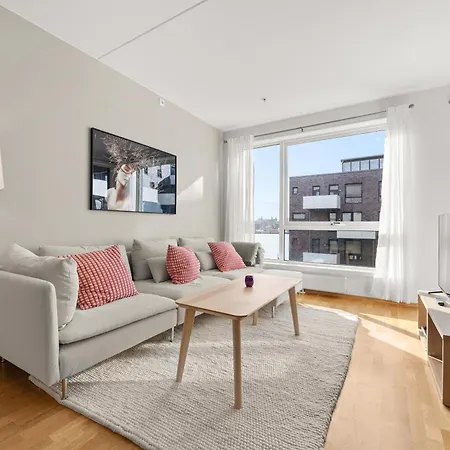 Luxury 3-bedroom Flat With Seaview In Appartement