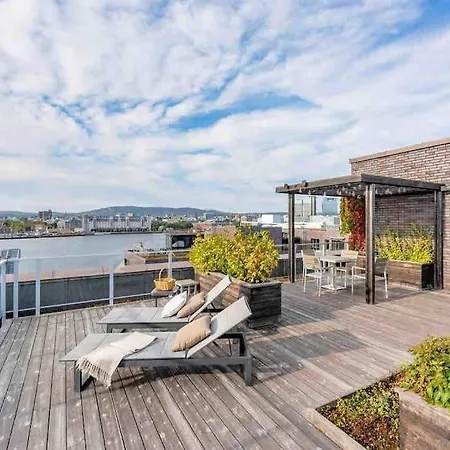 Luxury 3-bedroom Flat With Seaview In * Осло