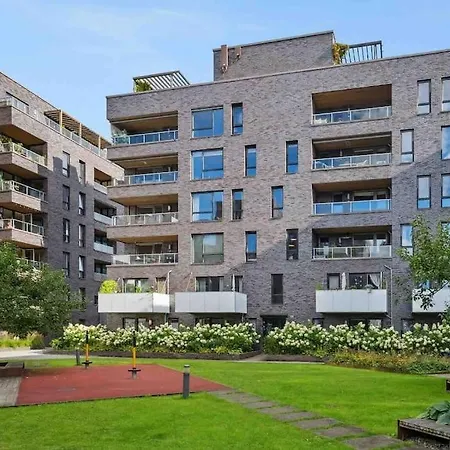 Luxury 3-bedroom Flat With Seaview In Апартаменты *