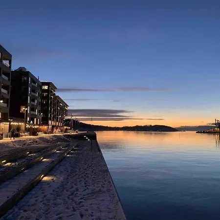 Апартаменты Luxury 3-bedroom Flat With Seaview In *