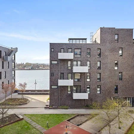 Luxury 3-bedroom Flat With Seaview In * オスロ