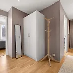 Apartman Luxury 3-bedroom Flat With Seaview In