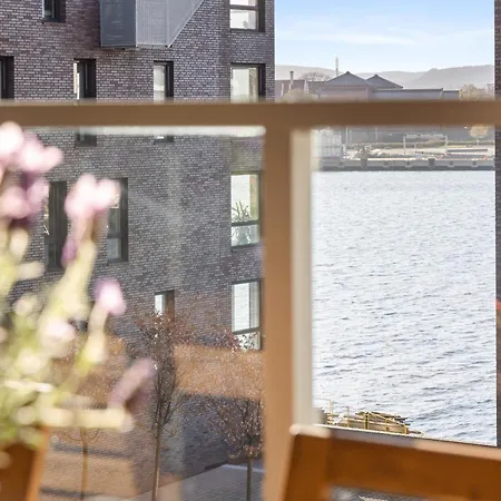 Apartament Luxury 3-bedroom Flat With Seaview In
