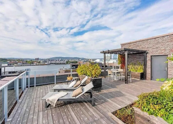Luxury 3-bedroom Flat With Seaview In * Oslo