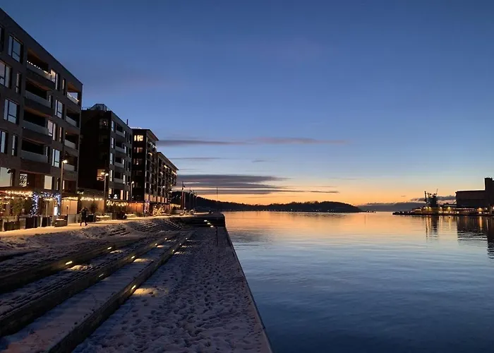 Luxury 3-bedroom Flat With Seaview In Oslo